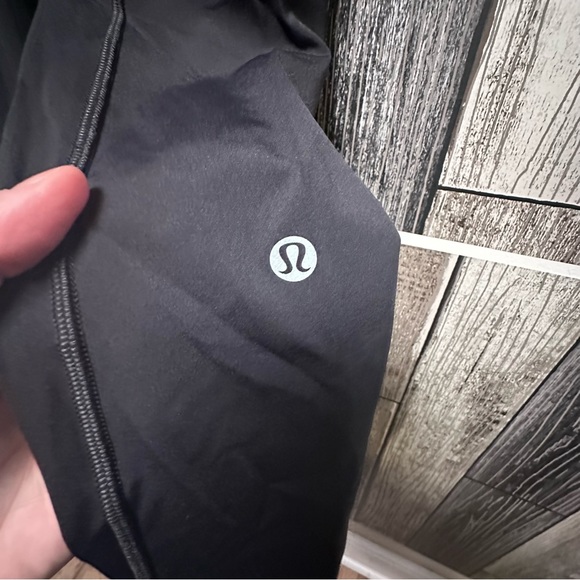 Lululemon Fast and Free Tight 7/8 Non- Reflective Nulux 25” Women’s size 4 - Picture 11 of 13